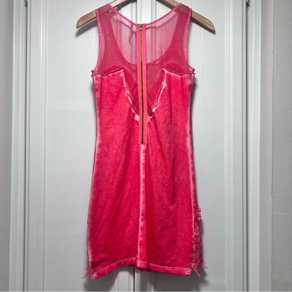 Free People Beaded Mesh Detail Body Con Dress Size XS Coral Pink Faded Wash Cute